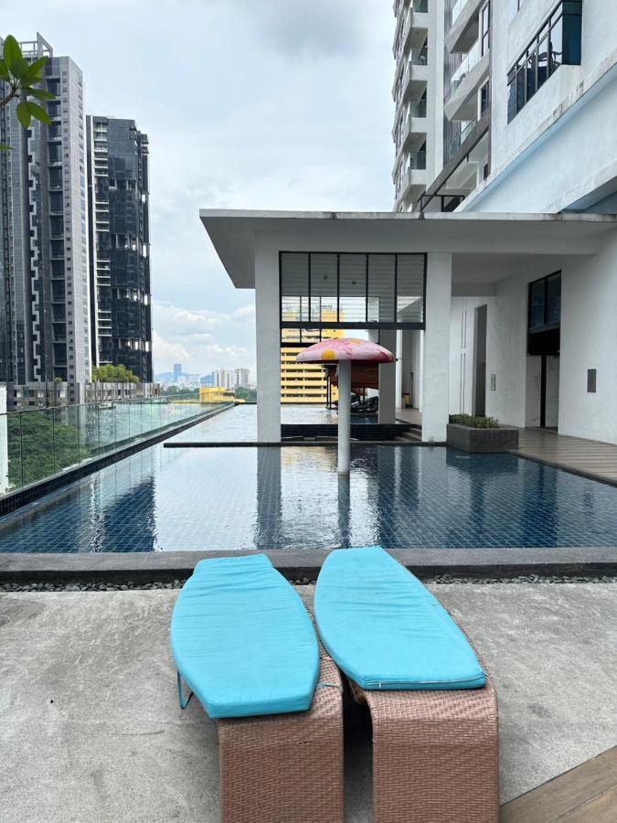 Reizz Residence By Perkasa Kuala Lumpur Exterior foto